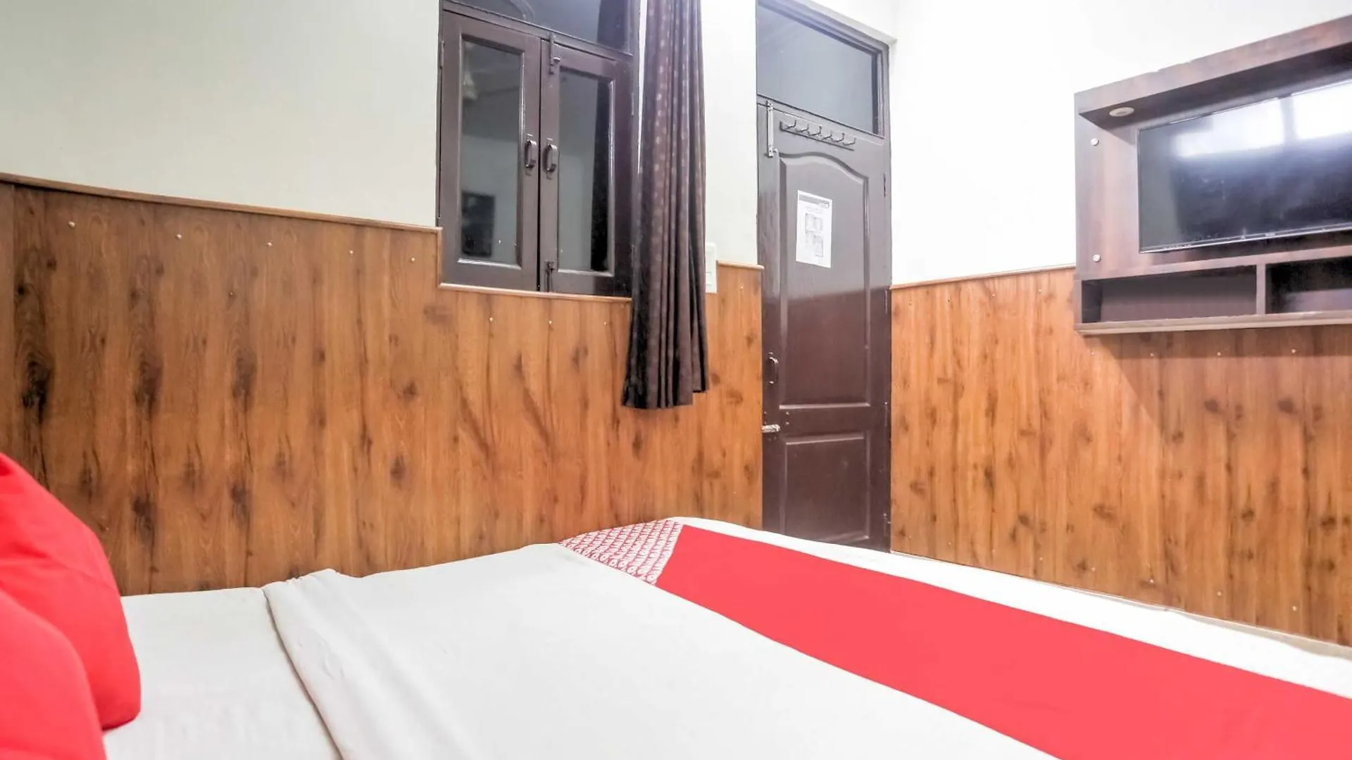 Hotel O Shri Sai Guest House Delhi