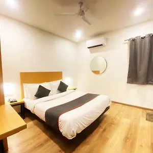 3* Hotel White Saffron