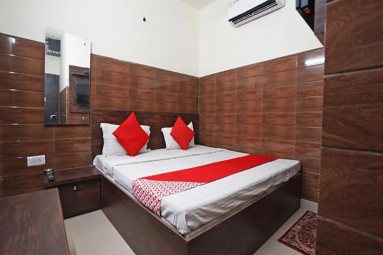Hotel O Shri Sai Guest House Delhi