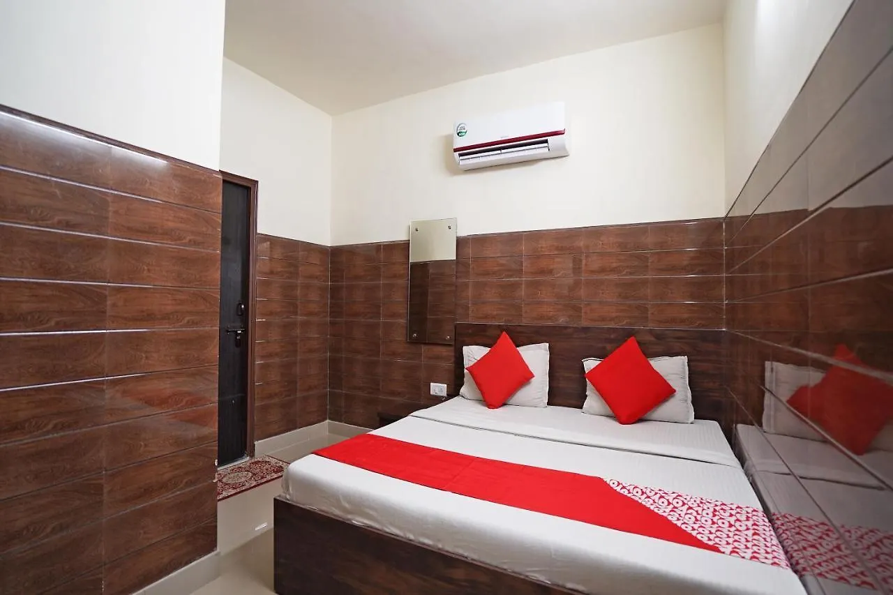Hotel O Shri Sai Guest House Delhi   Delhi (National Capital Territory of India)