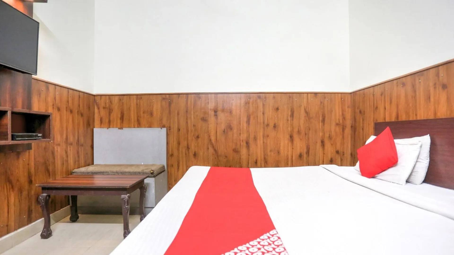 Hotel O Shri Sai Guest House Delhi