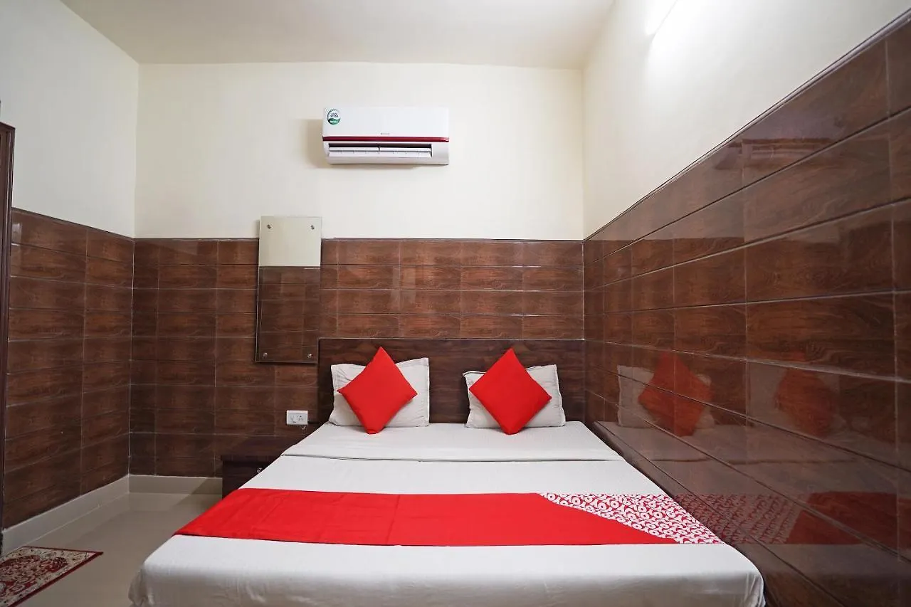 Hotel O Shri Sai Guest House Delhi